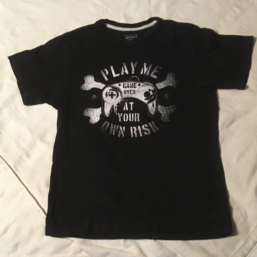 Boys Old Navy T-Shirt Size 14/16